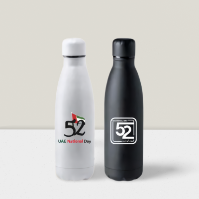 شعار مخصص لليوم الوطني لدولة الإمارات العربية المتحدة، زجاجة مياه من الفولاذ المقاوم للصدأ على شكل كولا سعة ٥٠٠ مل